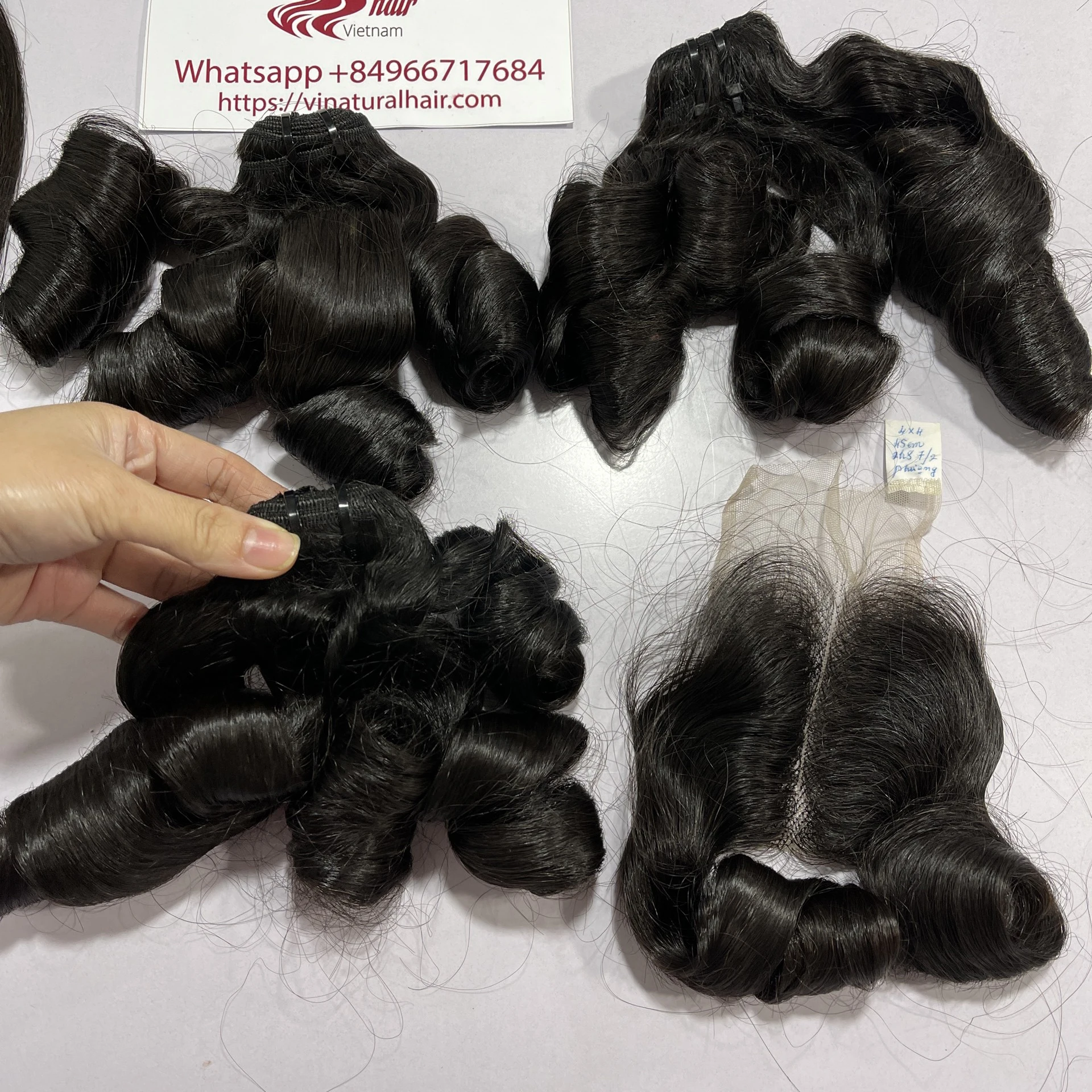 Горячая Распродажа, парики из синтетических волос, оригинальные Необработанные черные кудри, завод вьетнамский