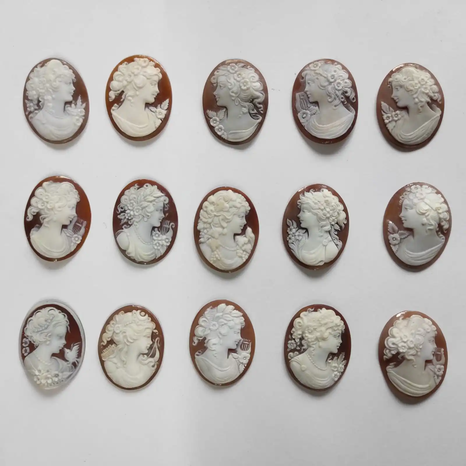 Итальянские Резанные вручную камеры Sardonyx Shell доступны все размеры также в паре для сережек нет минимального заказа Камея ИТАЛИЯ 35X27 мм