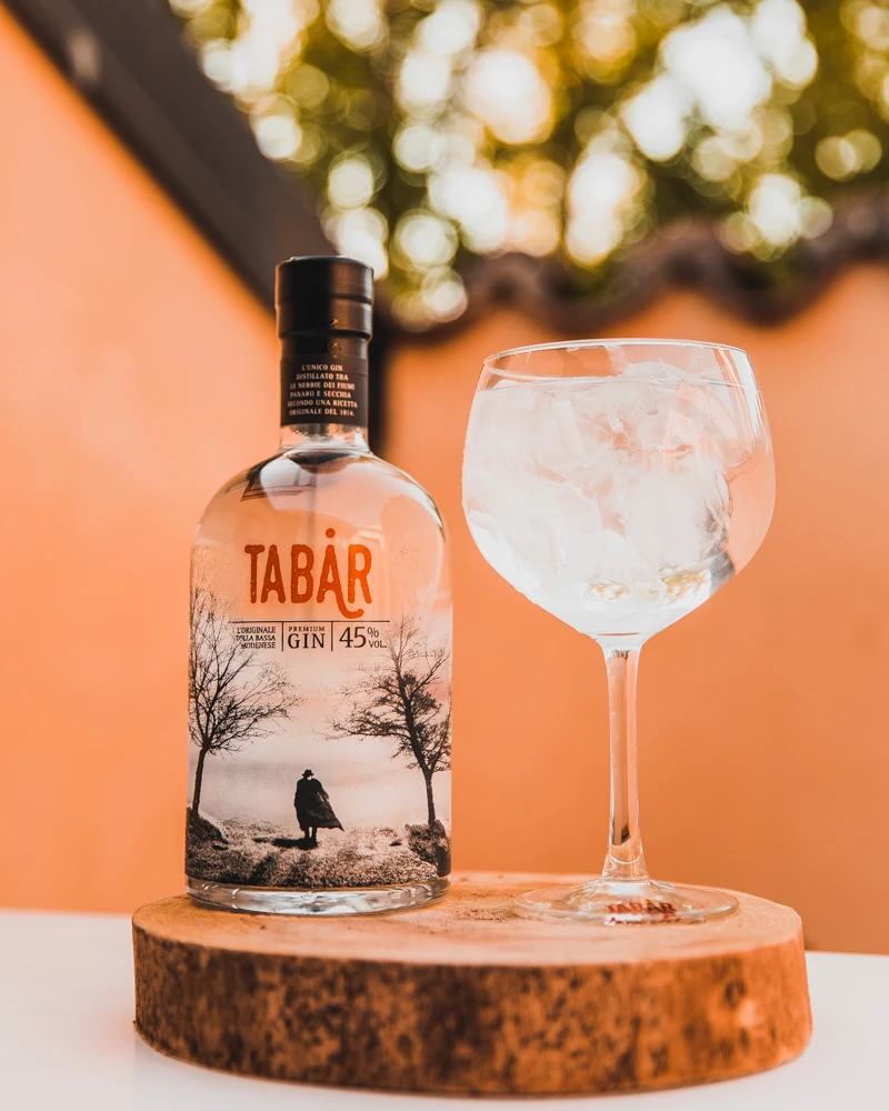 
Top quality Liquor 45% Alcohol Contents - full-bodied and intense Gin 