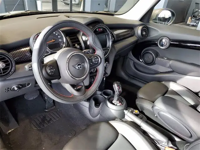 
Buy Second Hand 2021 MIMI Co0per Car S 4-Door Hatchback 