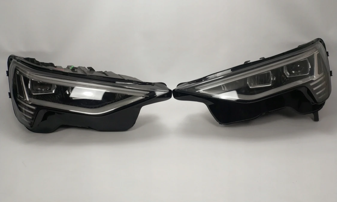 LED Matrix Headlights for Audi A3 A4 A5 A6 A7 A8 S3 S4 S5 S6 S7 S8 Q3 Q5 Q7 Q8 SQ5 SQ7 SQ8 RSQ5 RSQ7 RSQ8 RS3 RS4 RS5 RS6 RS7 R8