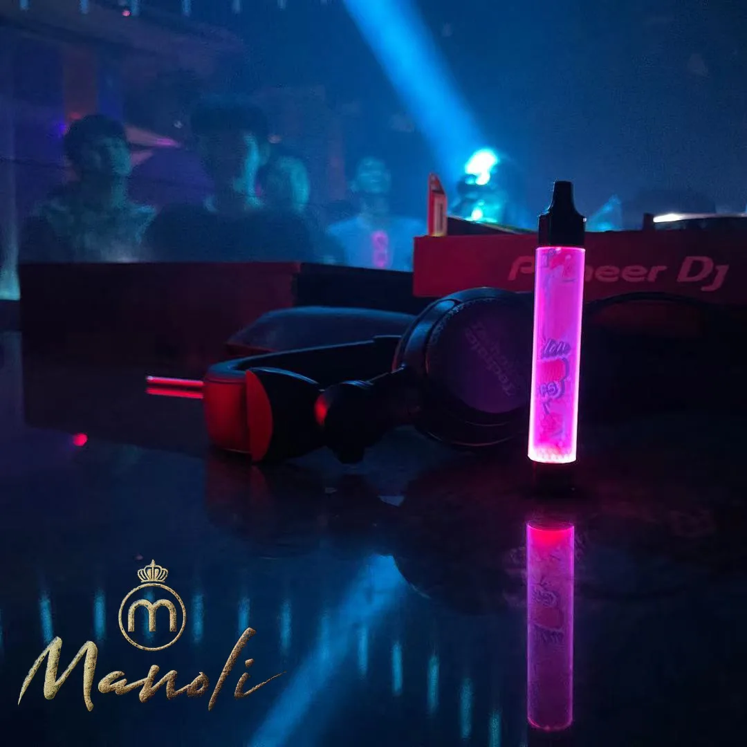 OLED Disposable Vape Pen LED Electronic Cigarettes 1600puffs