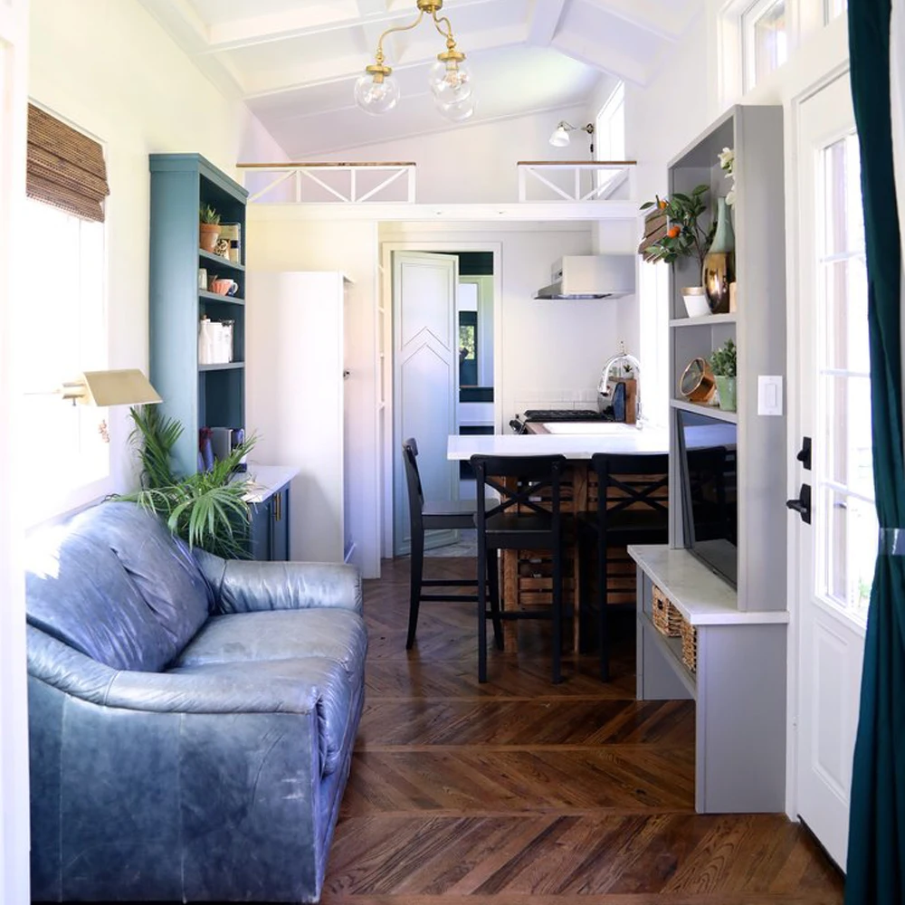 Fu hong portable outdoor luxury mobile prefabricated log cabin standard tiny home on wheels