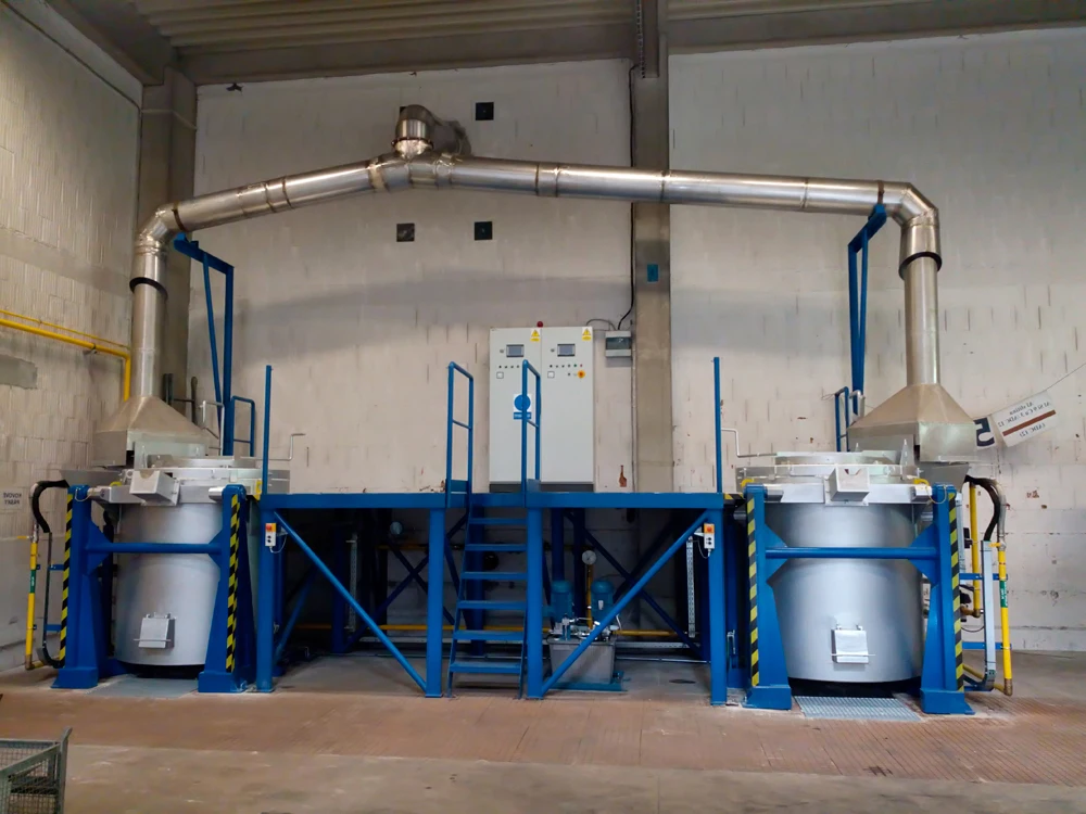 500 kgs Capacity Brass Melting Gas Fired Tiling Furnace for Equipped with Morgan Crucible and Modulating Burners