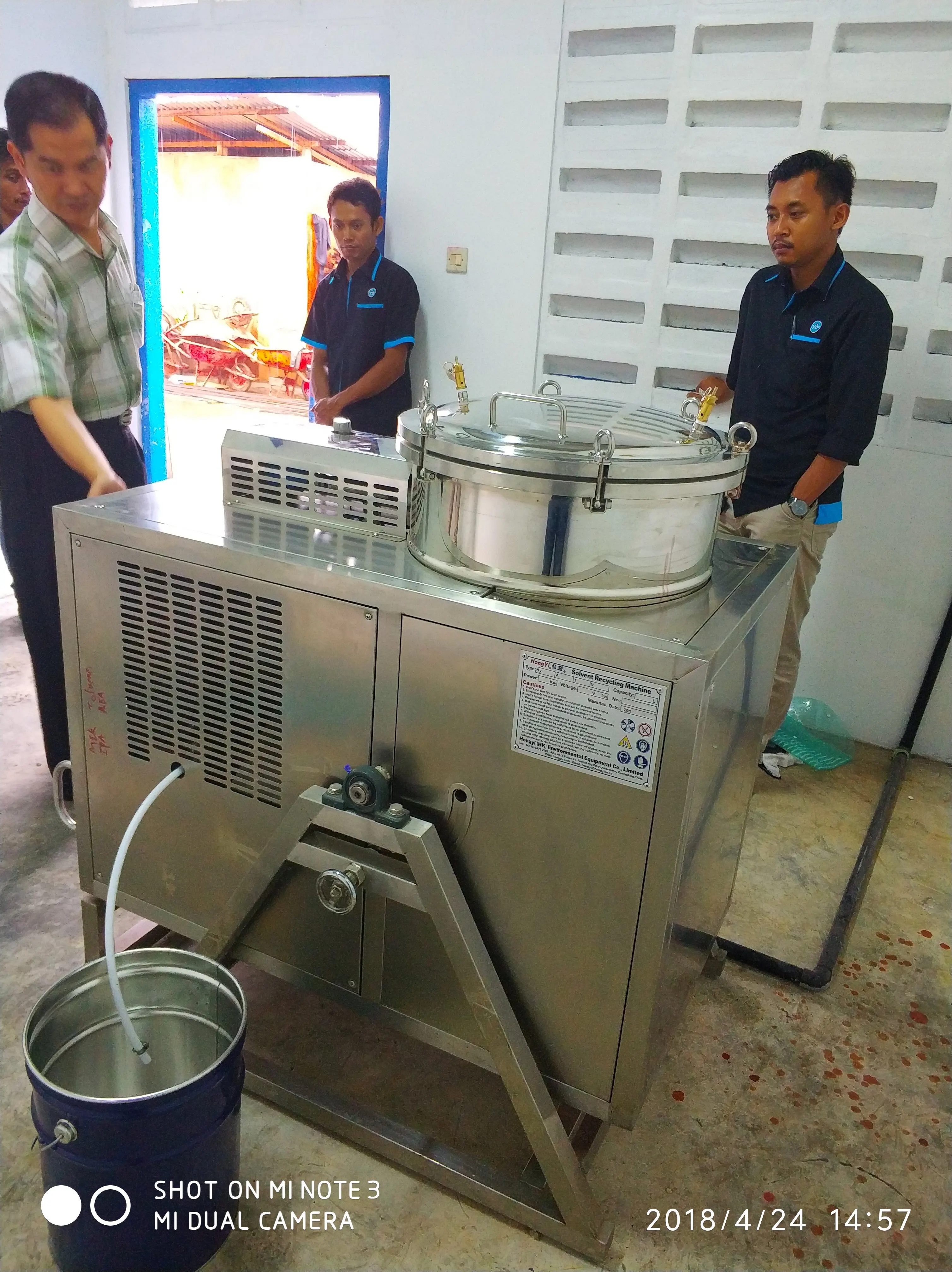 
MEK Solvent Recovery Unit extract clean liquids from dirty chemical solvent 