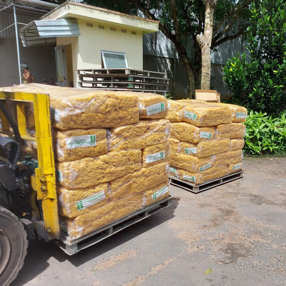 Cheap Technically Specified Rubber 3L(TSR 3L/SVR 3L) ready to be shipped in 33.33kg per bale wrapped in thin plastic bag