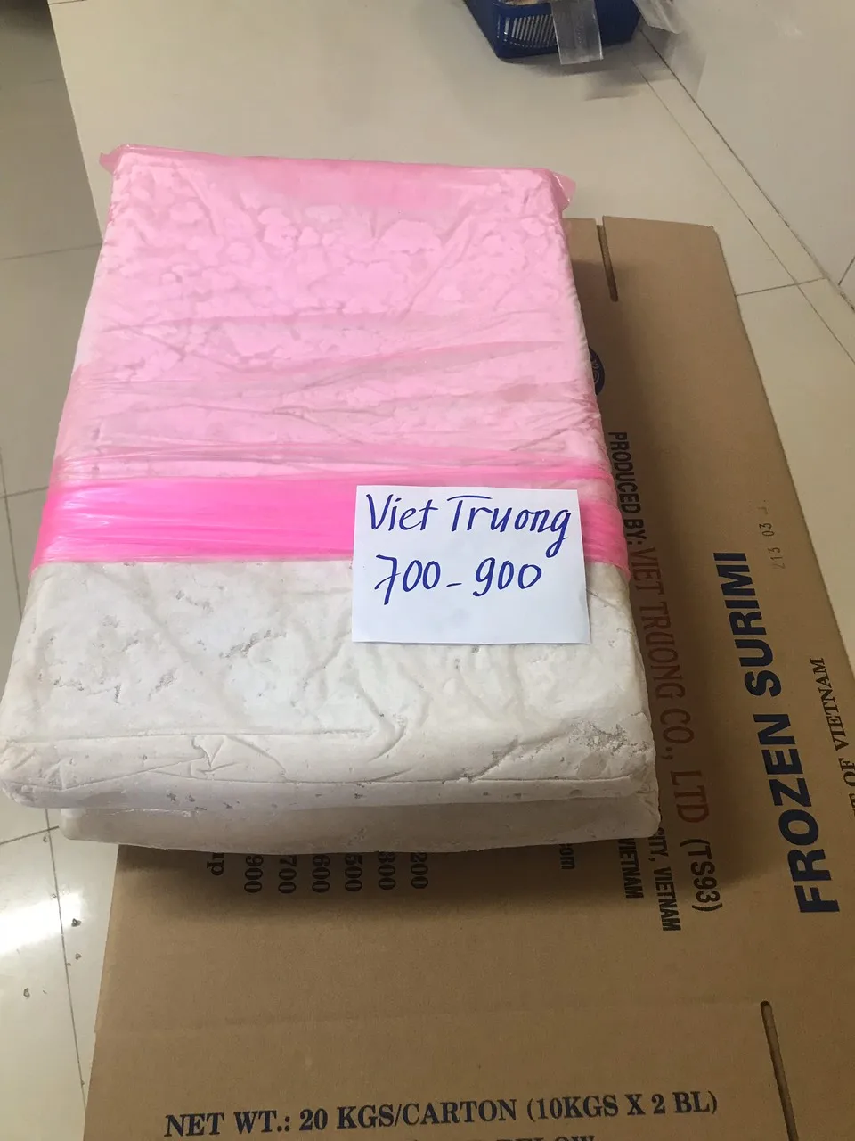 
HACCP HALAL Certification 24 Months Shell Life 20 KGM/Box Weight Box Packaging Frozen Surimi from Vietnam 