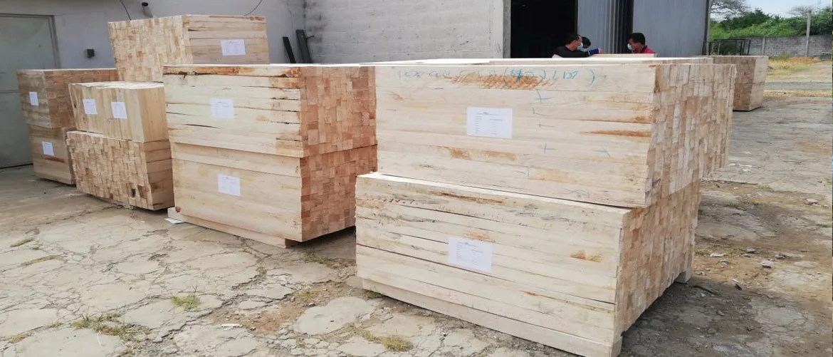 balsa ecuador 1MM 1.5MM 2MM 2.5MM 3MM 4MM Wholesale Import Light Weight Timber Price Balsa Wood  Supplier Panels Balsa Sheets