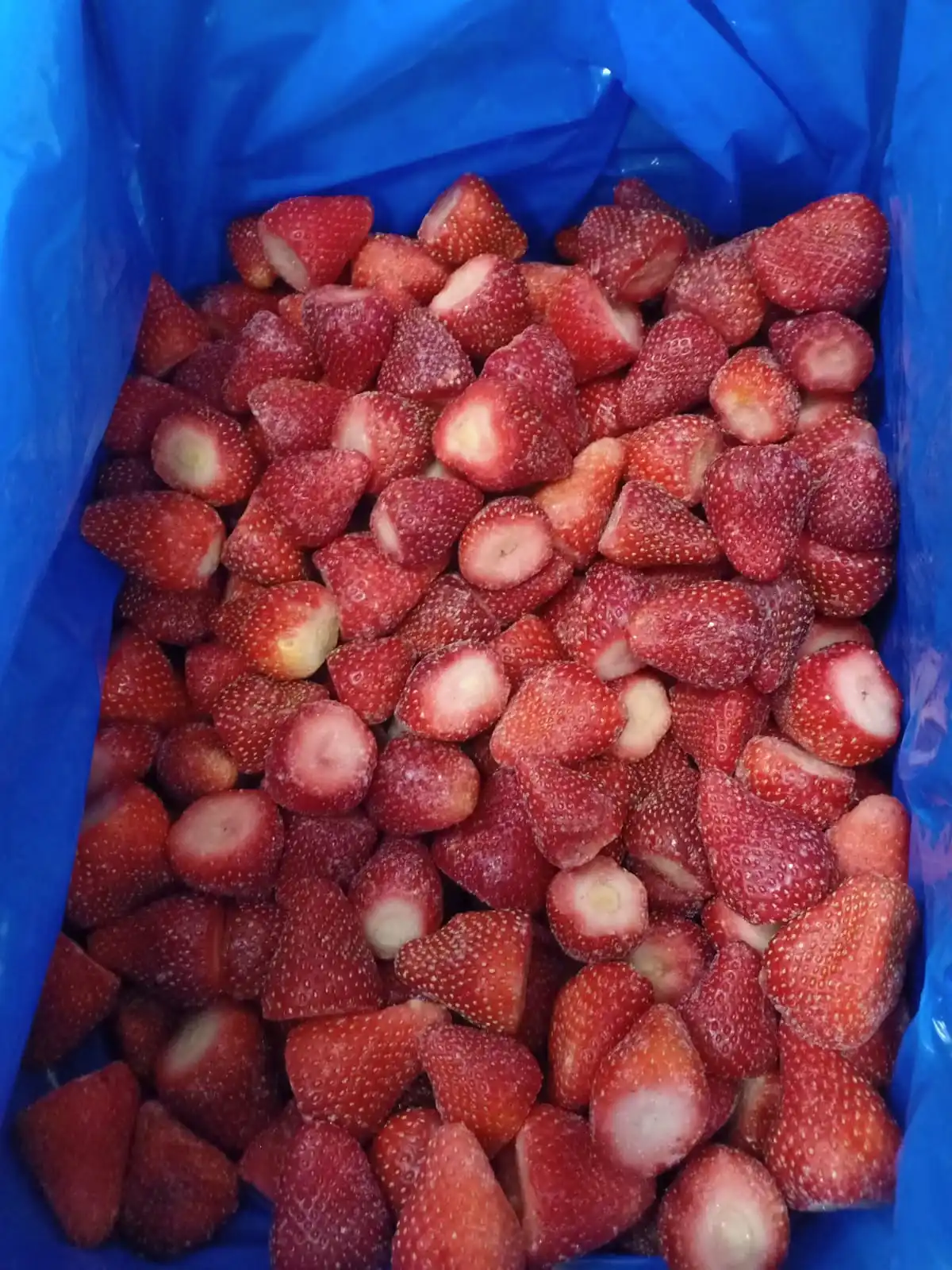 2022 Wholesale new crop class A/B Frozen fresh Fruits IQF Frozen Strawberry