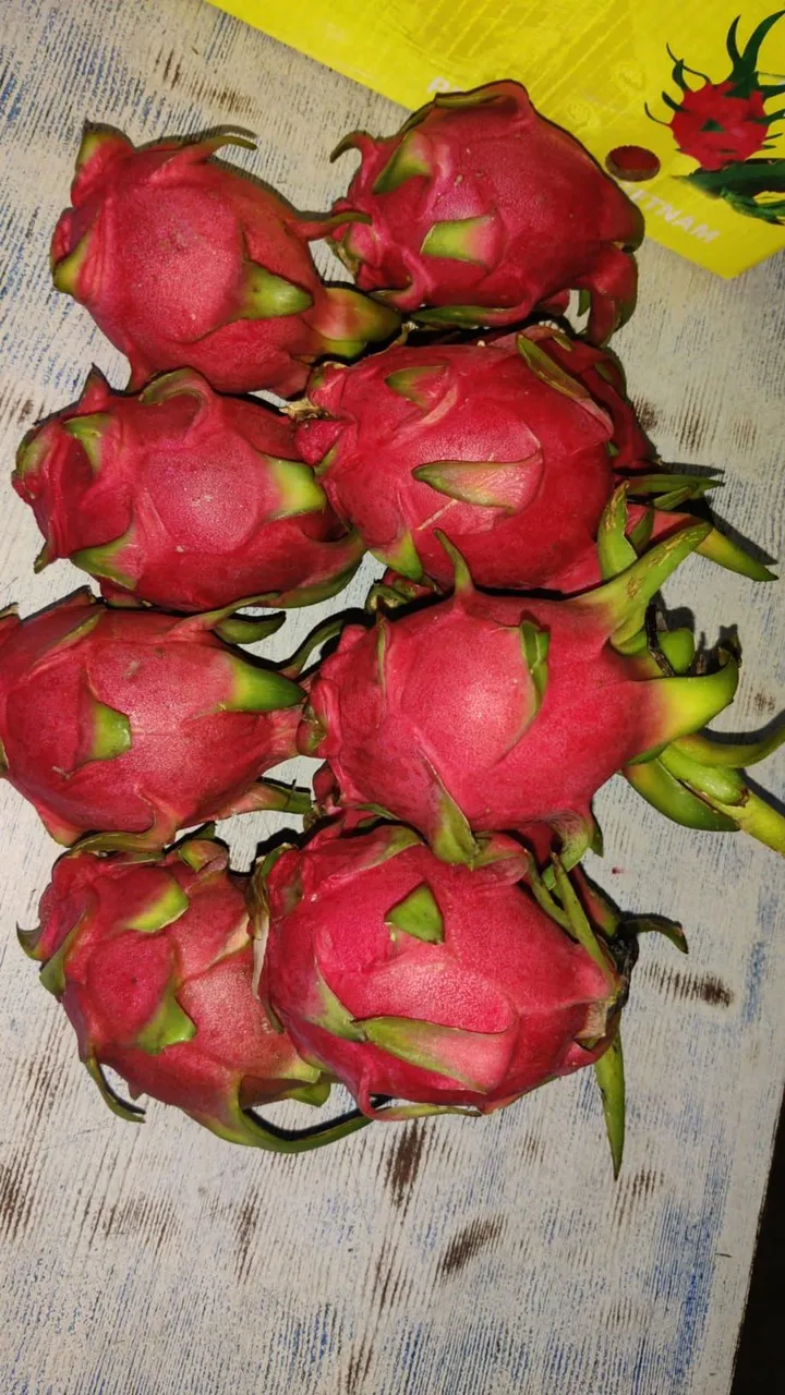 VIETNAM white/red Dragon fruit/ whatsapp +84966208131