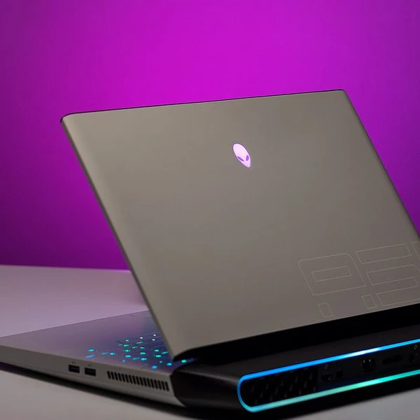 Купите 2 и получите 1 бесплатно для Dell Alienwares Area 51m R1Core i9 и обновляемый GeForce RTX 3080