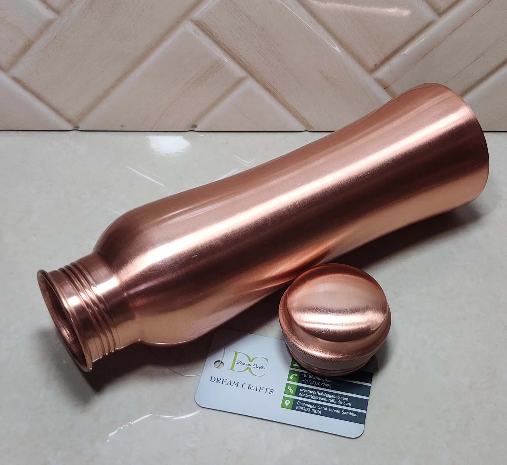 New Design 32oz Sports Curved Copper Water Bottle Matte Finished Joint Less Leak Proof  Vessel Healthy Metal Flask