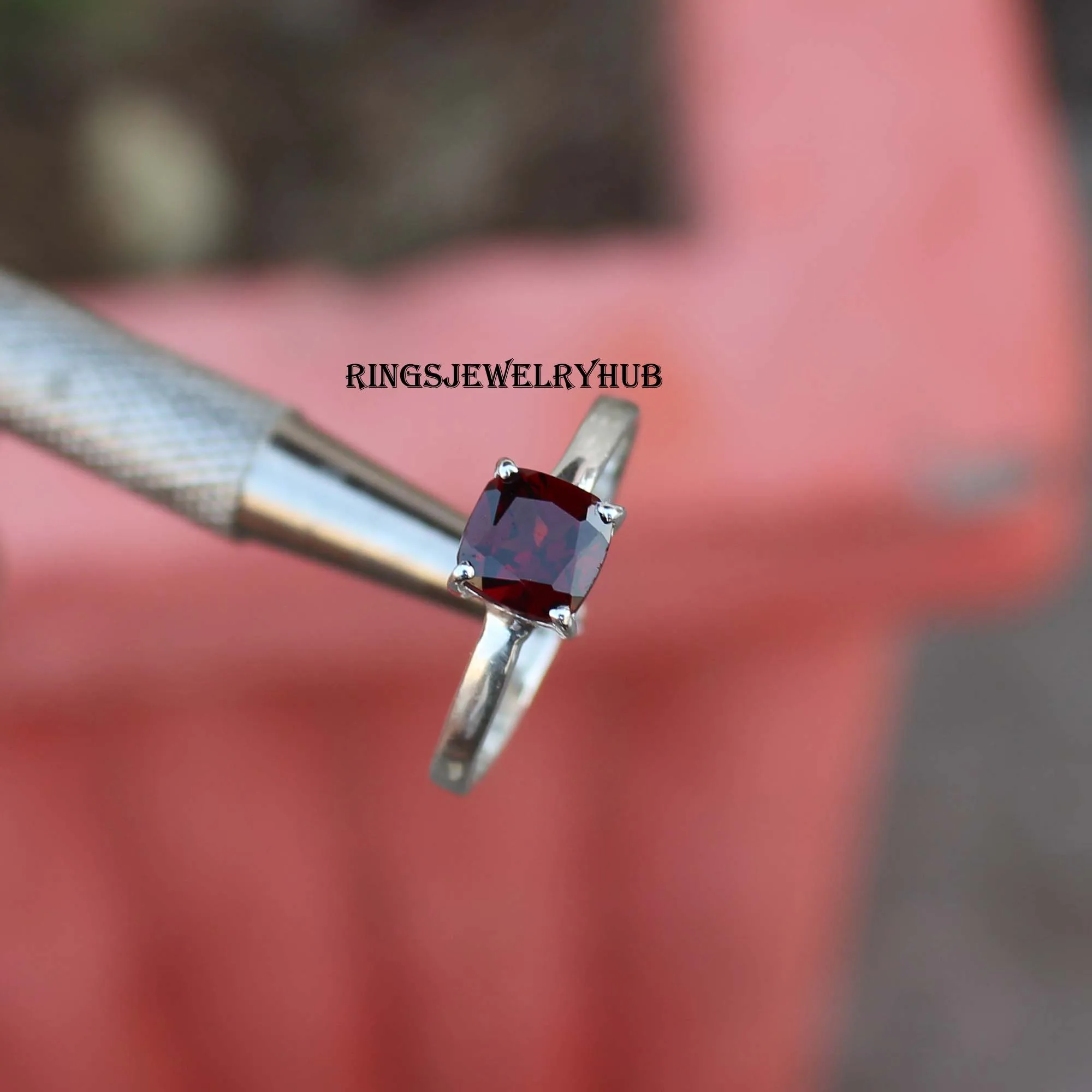 
Female Mozambic Garnet Ring Solitaire 925 Sterling Silver Ring For Women Engagement Ring Silver Gemstone Jewelry 