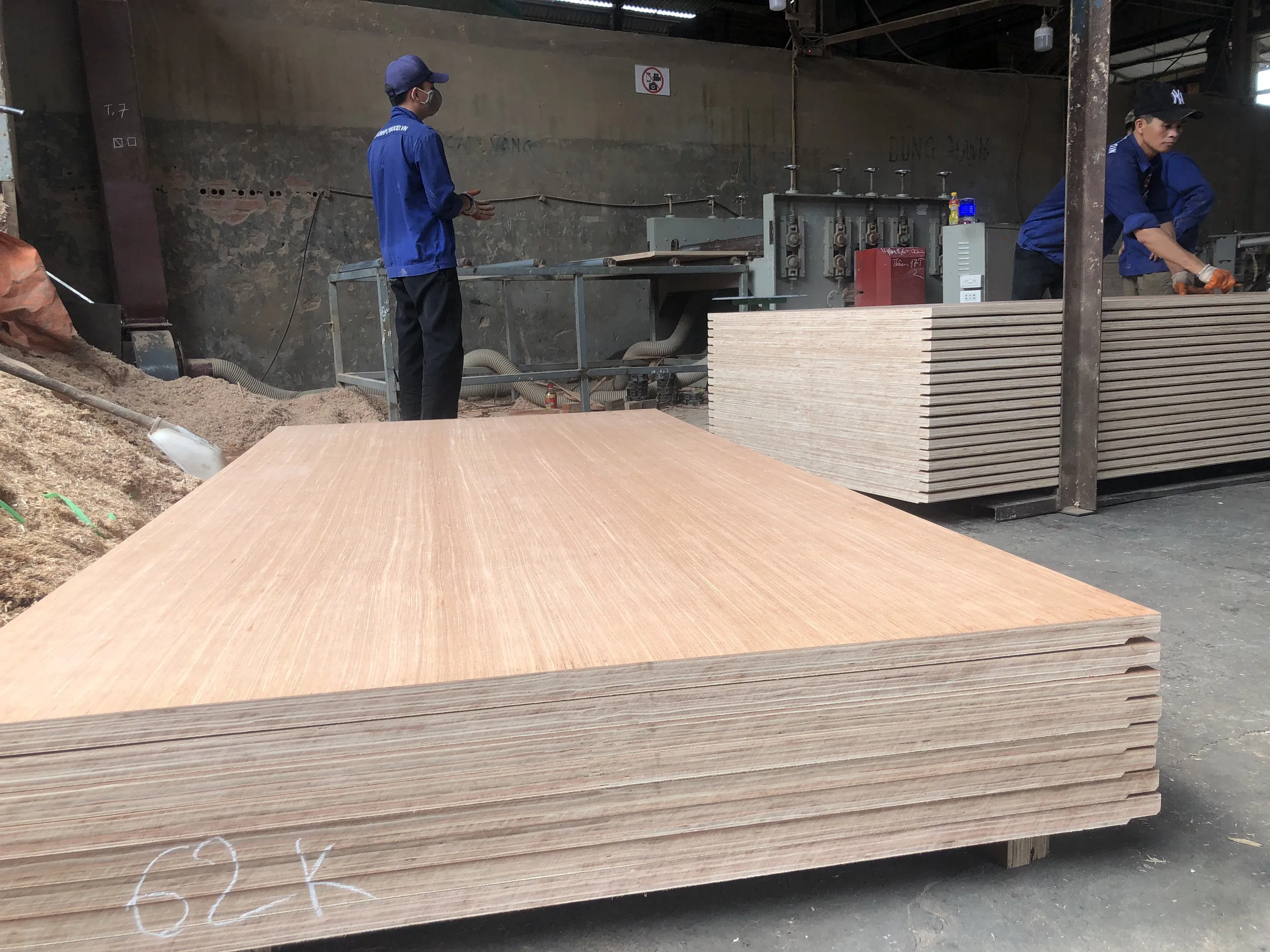 Vietnam High Quality Kego Selling Cheap Price Shipping Container House Floorboard Bamboo Plywood 28mm