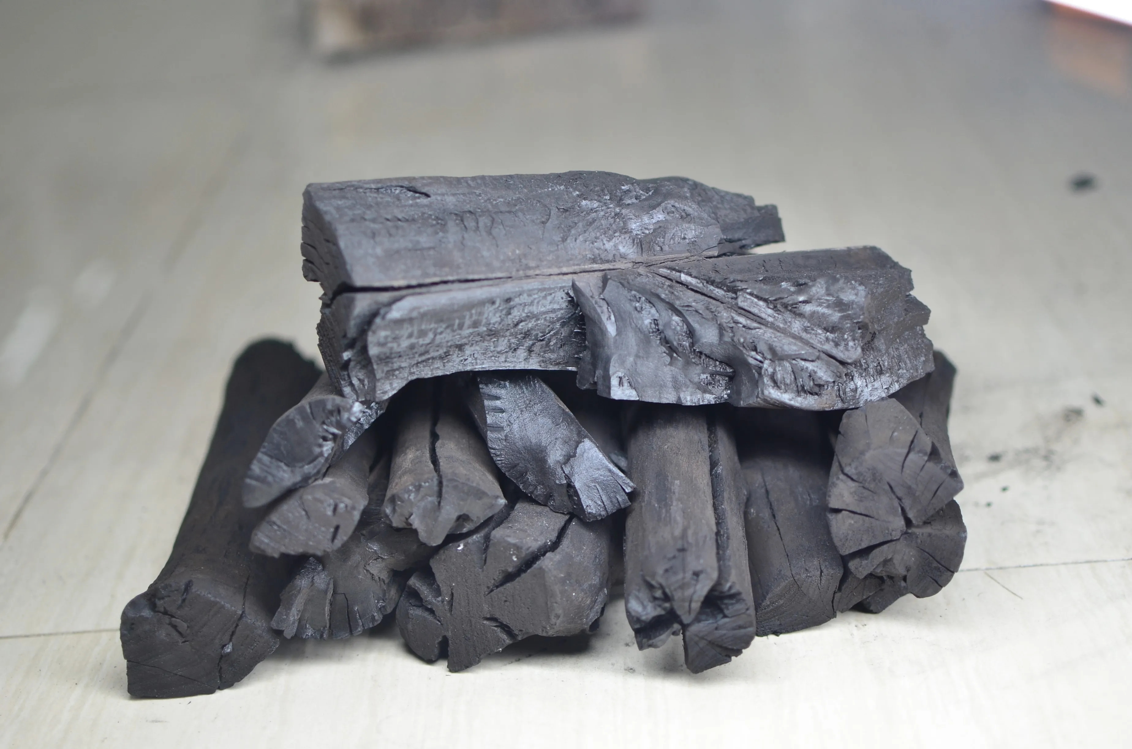 Original Manufacturer Mangrove Hardwood Charcoal Black charcoal Stick shape Smokeless charcoal odoress