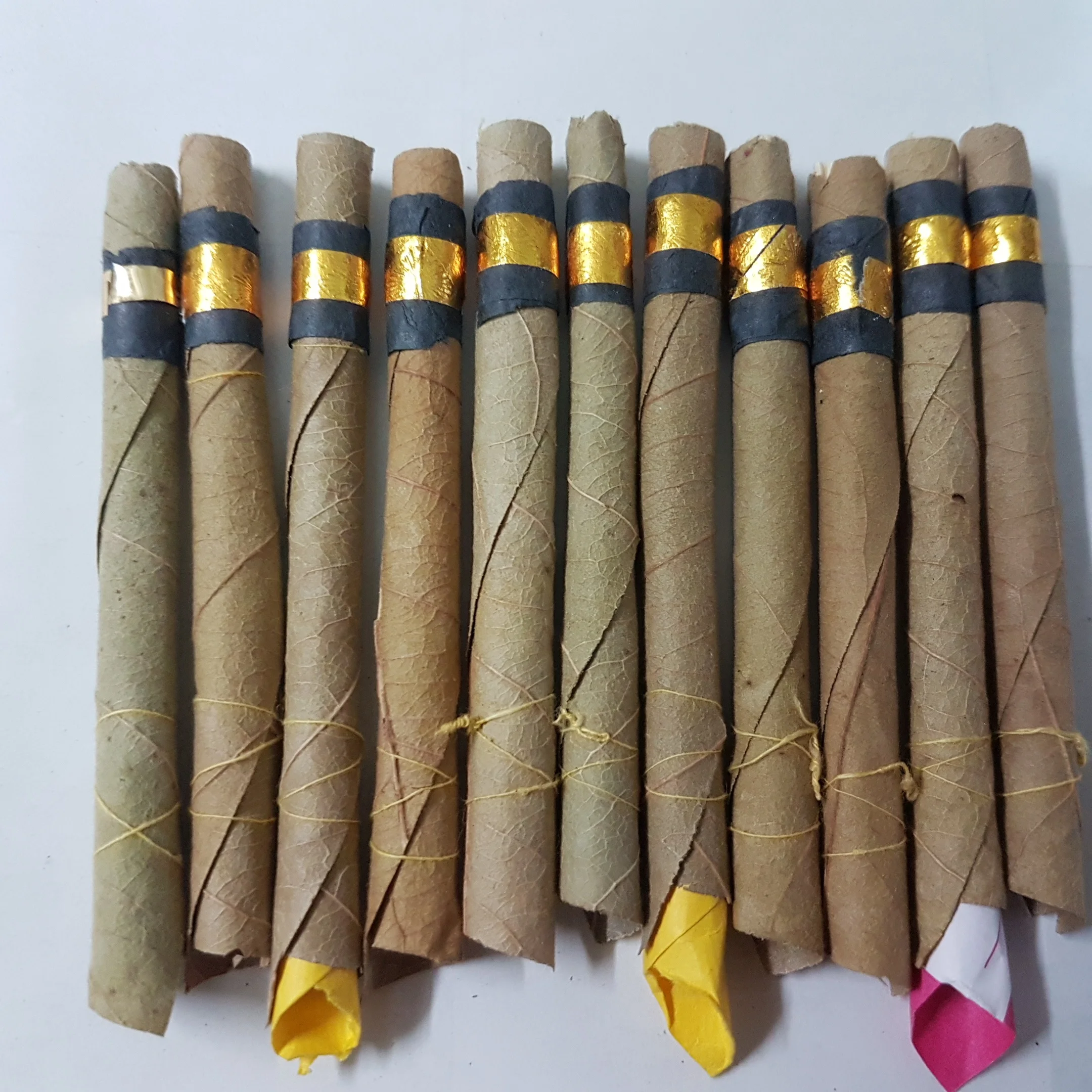 Leaf Pre Rolled Cones Bio Leaf Pre Rolls Green Gold Leaf cones Flavored Blunts Looking for distributors USA Canada