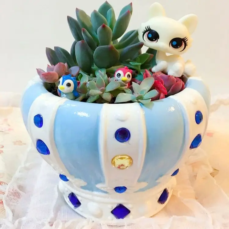 
Creative european-style crown ceramic flowerpot with tray of succulent planter customized by Chinese manufacturer 