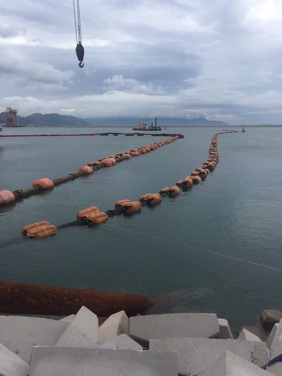 Резиновый шланг для морского дноуглубления с высокой устойчивостью к истиранию стальной фланец на заказ