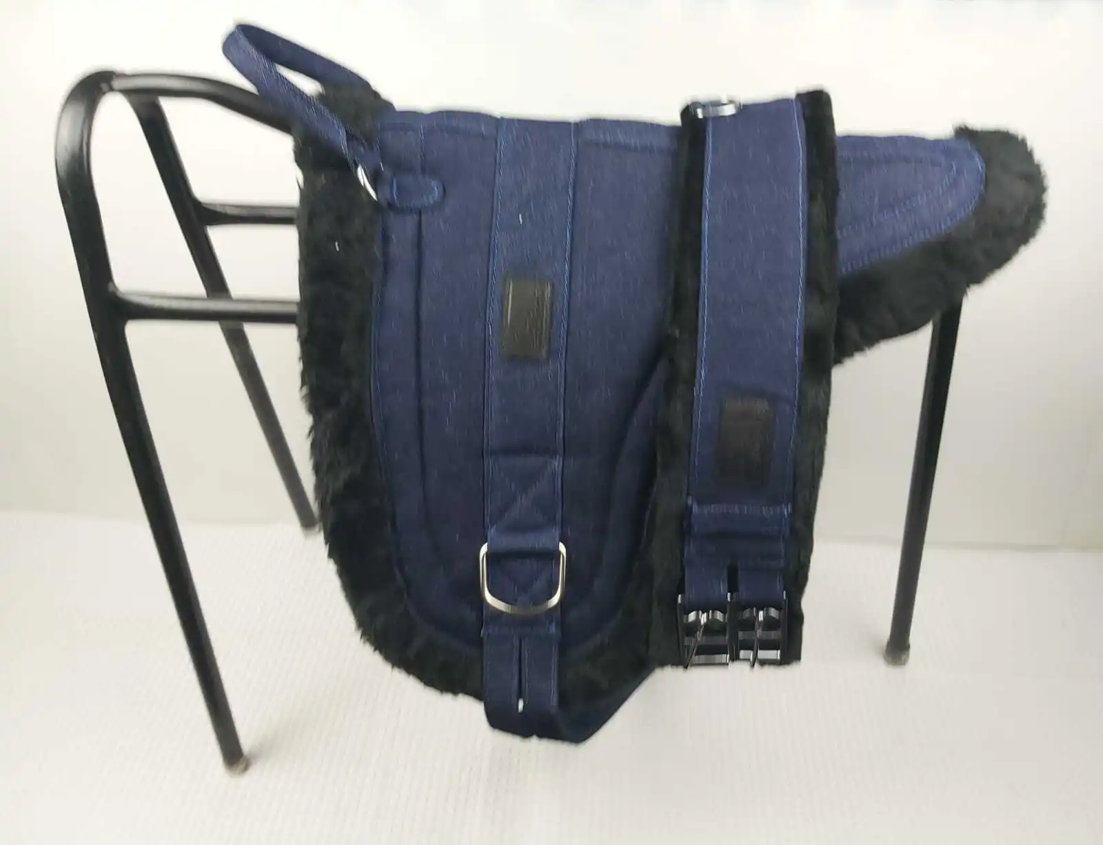  Удобное седло для пони с подходящим обхватом