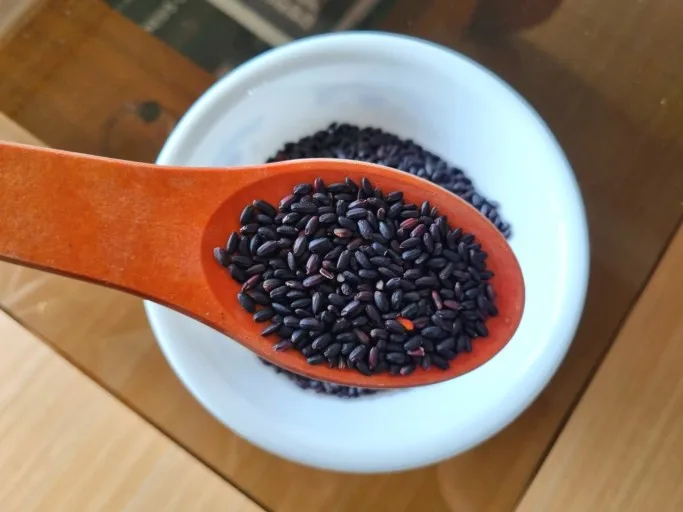  Черный рис с длинным зерном GAO NEP лидер продаж Круглый клейкий (мс Деми + 84 961 733 400)