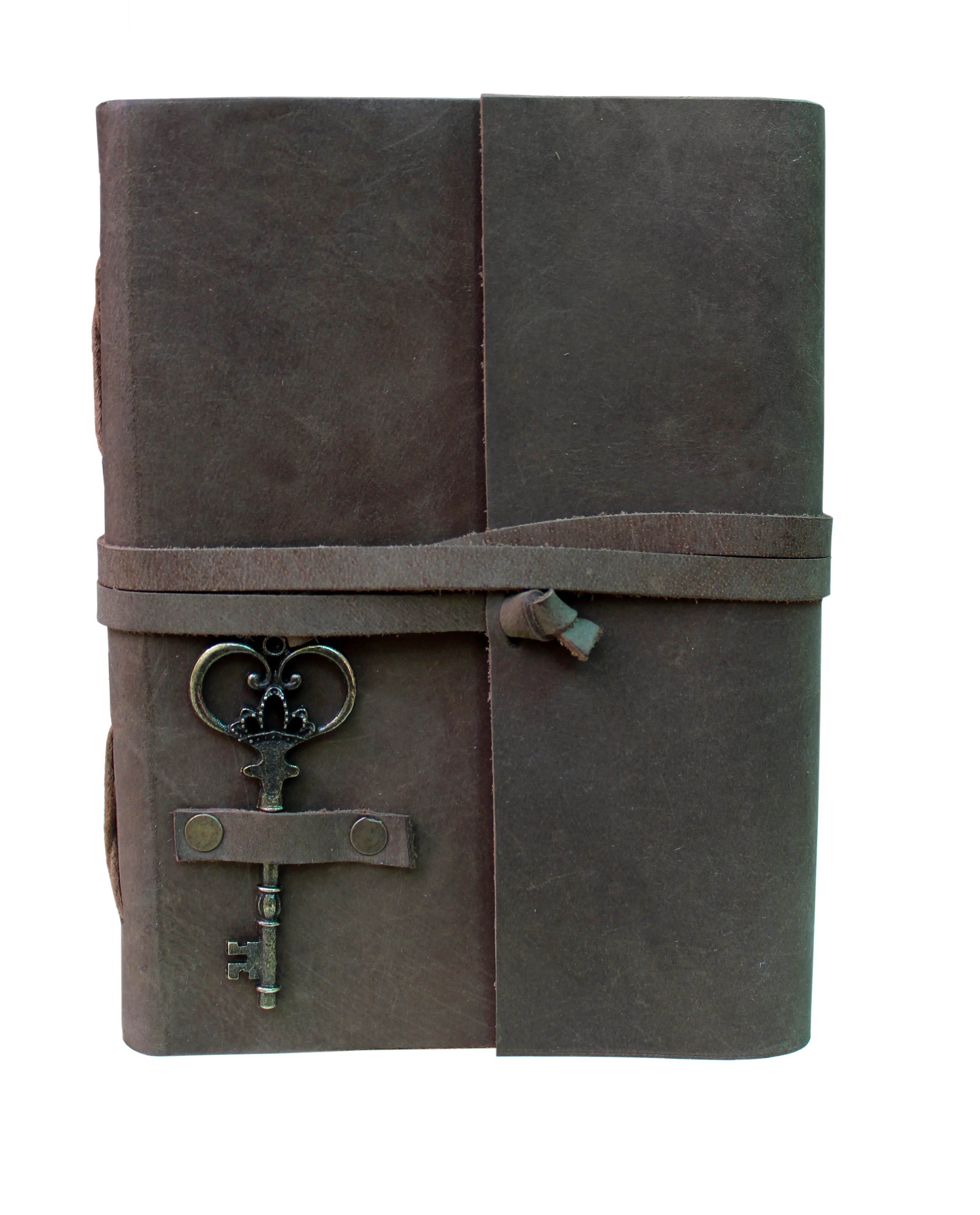 classic matt black colour with key and thread attached structure handmade leather journal