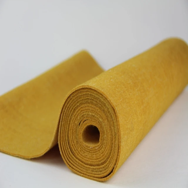  Вьетнамская фабрика цветной нетканый Войлок 1 мм-7 мм из 100% полиэстера с иглопробивкой