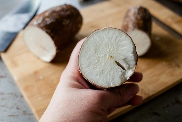 Натуральная кассава для экспорта свежая вьетнамская кассава/гор + 84708671245