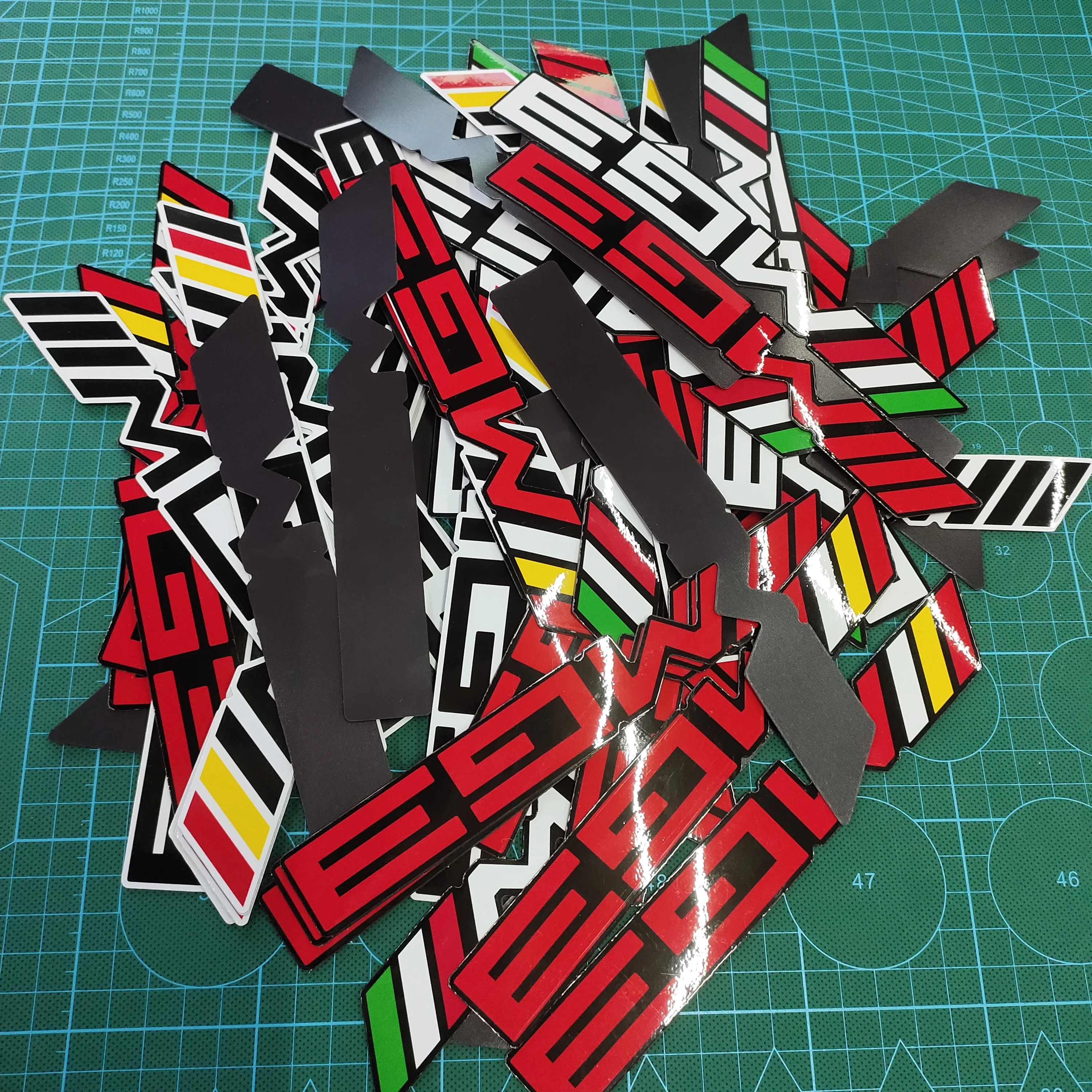 Custom Printed Magnet Sticker car Weatherproof Car Advertising Sign Die Cut PVC Fridge Strong Magnetic Sticker auto decoration