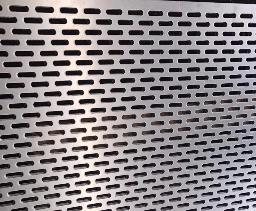 304 stainless steel punching plate round hole porous galvanized punching mesh iron plate spray painting punching mesh mesh sieve