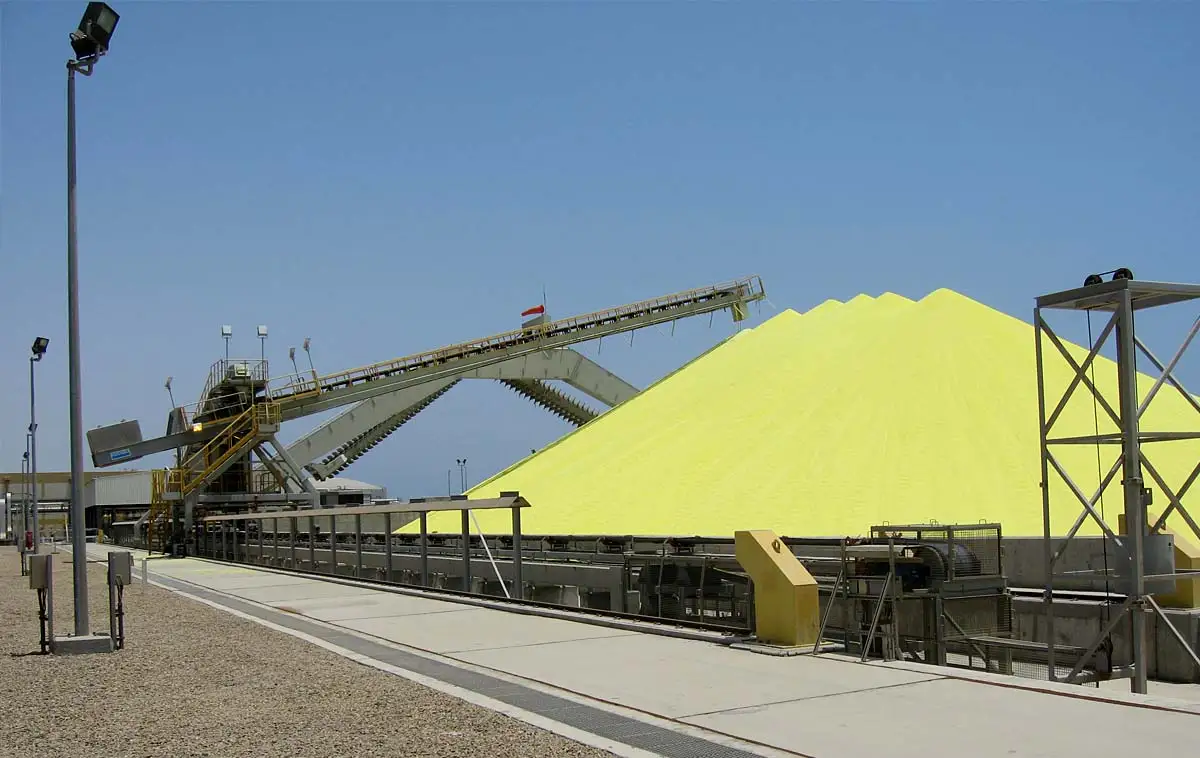 Sulphur-Handling.jpg