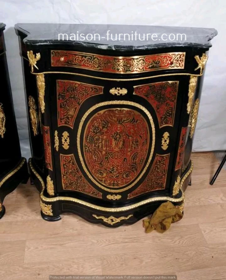 Antique boulle commode / French boule commode with ormolu