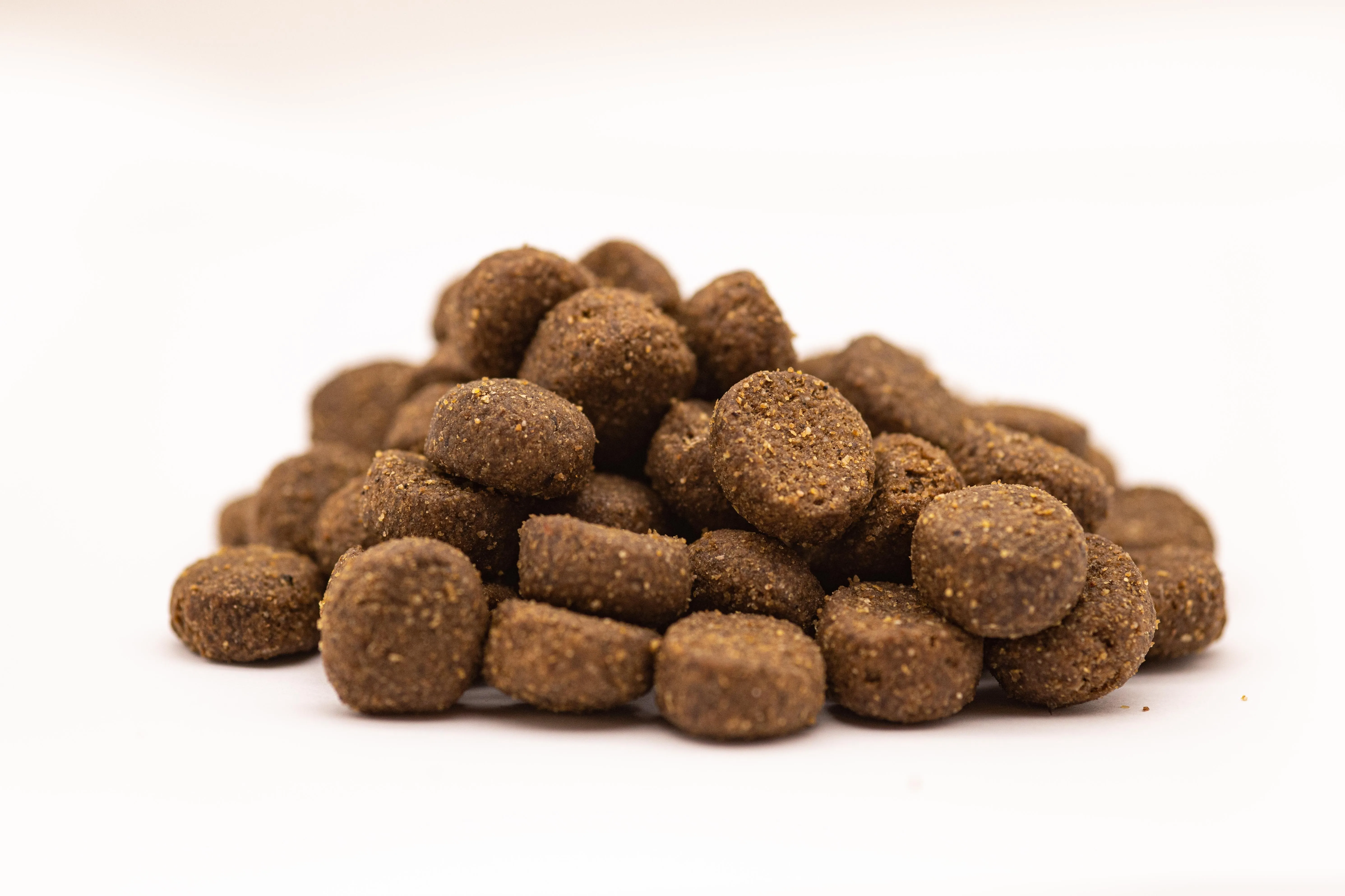 Top Selling Balanced Diet Puppy Dog Food in 3kg or 12 kg Packaging