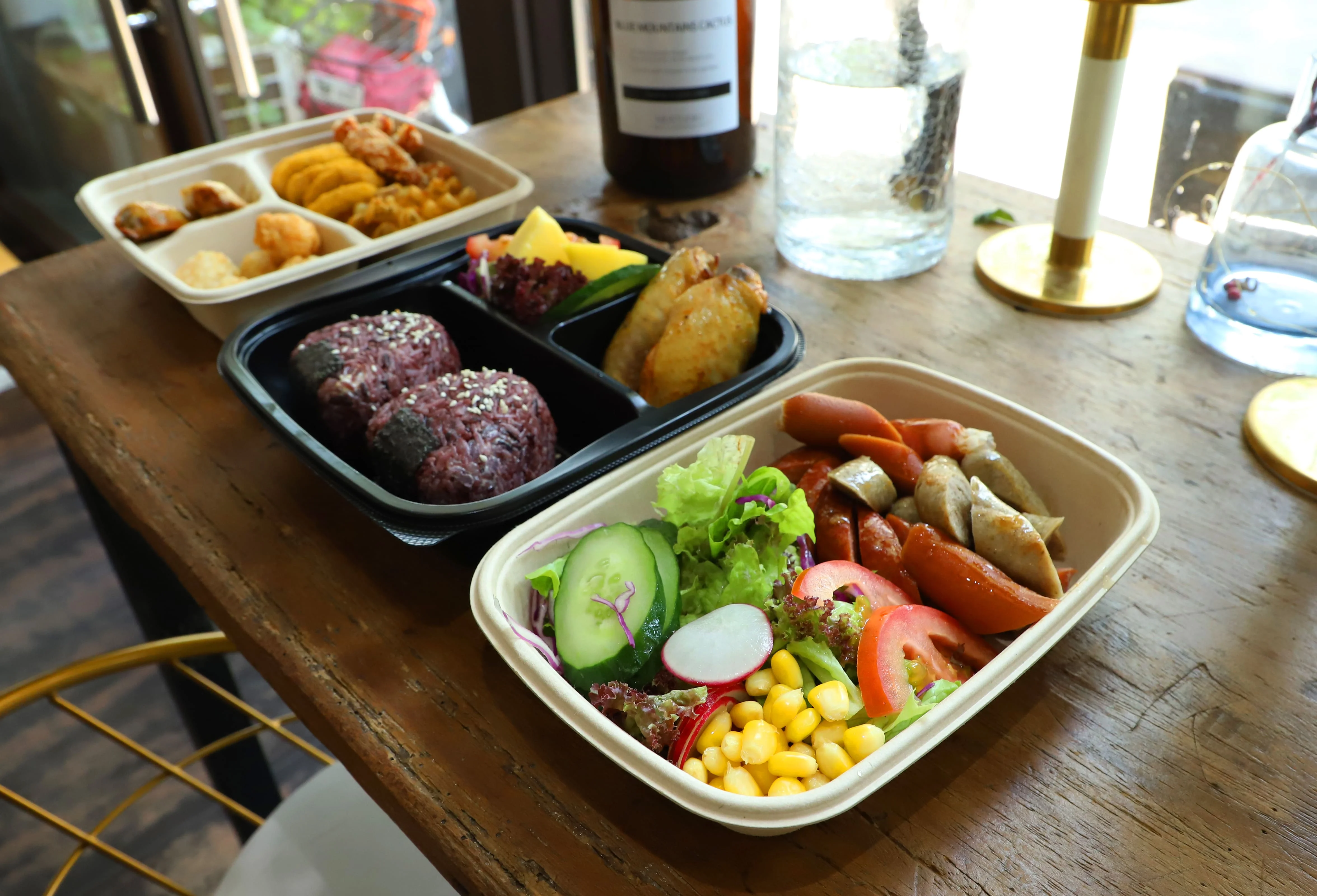 Disposable eco-friendly bamboo paper pulp takeaway food containers