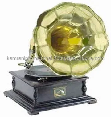 VINTAGE GRAMOPHONE WITH SMOOTH BRASS HORN & HEXAGONAL BRASS INLAY WOODEN BASE