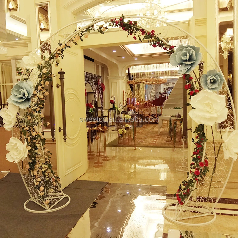 Hot sale hollow out moon shape wedding metal backdrop arch for wedding stage decoration