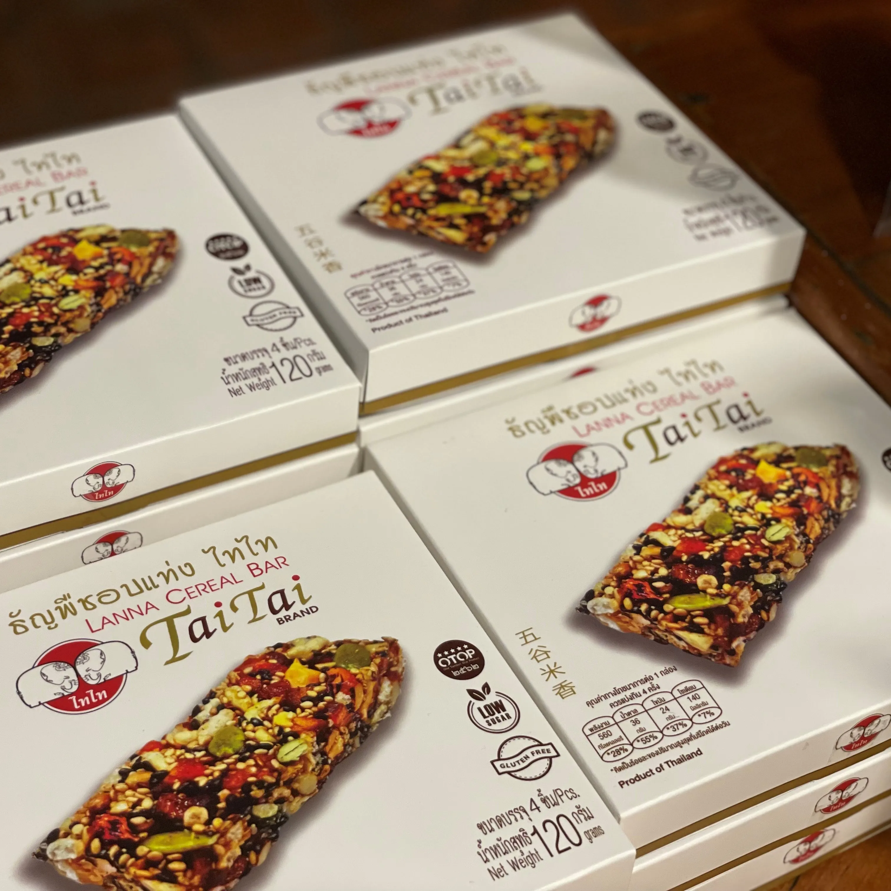 Тайские снэки из хлопьев и фруктов энергетические премиум-класса высокое качество Таиланда на экспорт