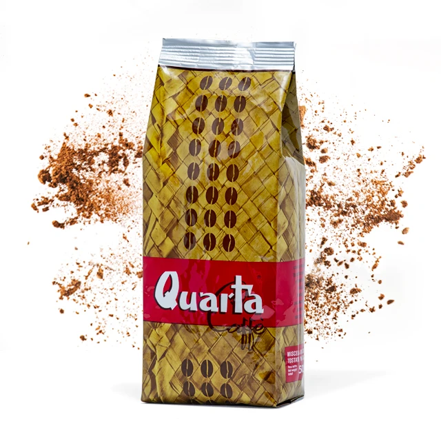 
Темные жареные кофейные зерна Сделано в Италии 