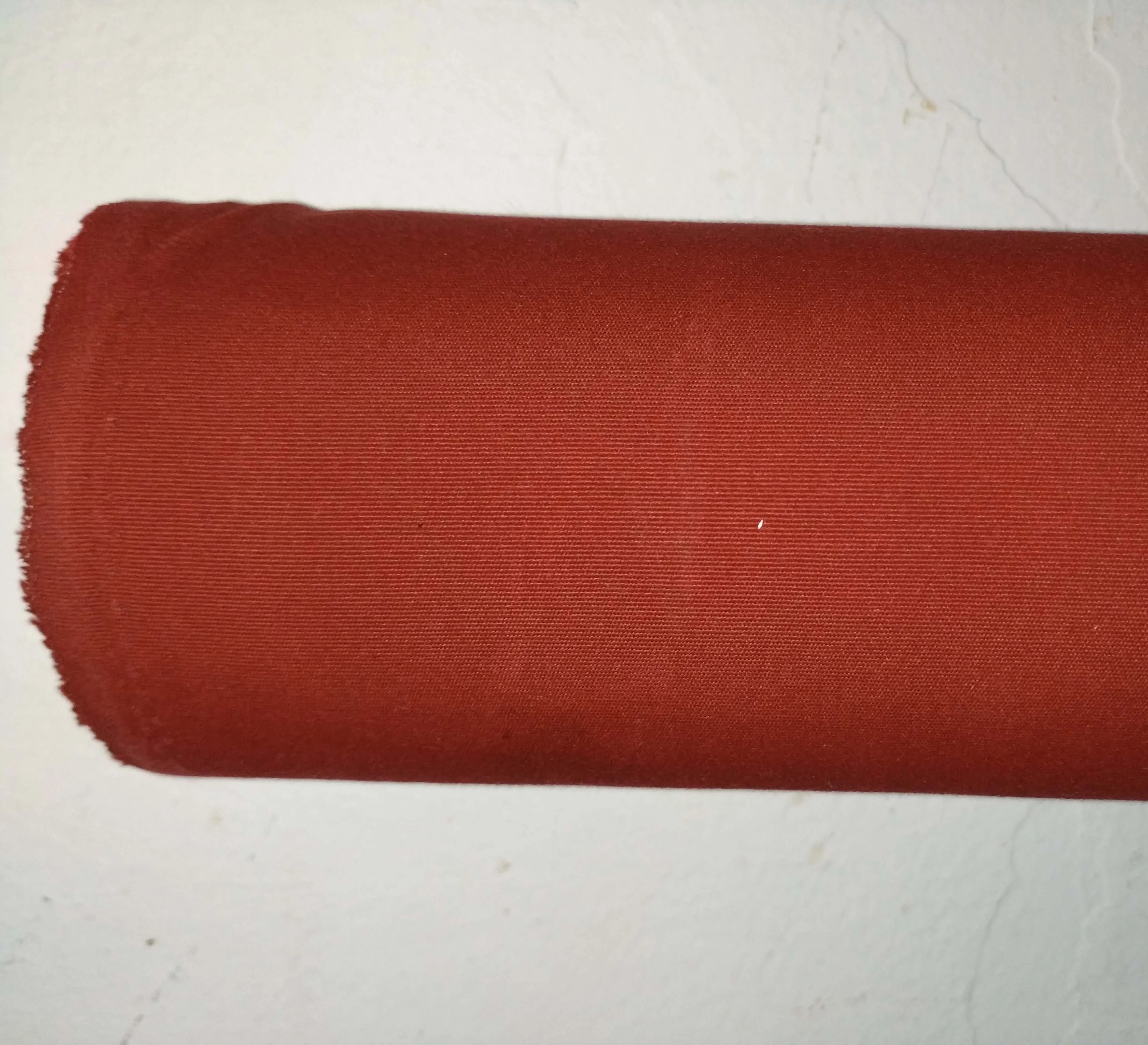 
 Solution dyed acrylic fabric Burgundy Waterproof 1200 MM wide 320 GSM Heavy weight canvas UV resistant A 5-year warranty 10 M  
