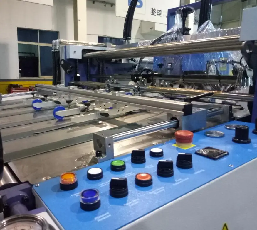 Flying knife thermal laminator machine for hot lamination suitable pre glued film