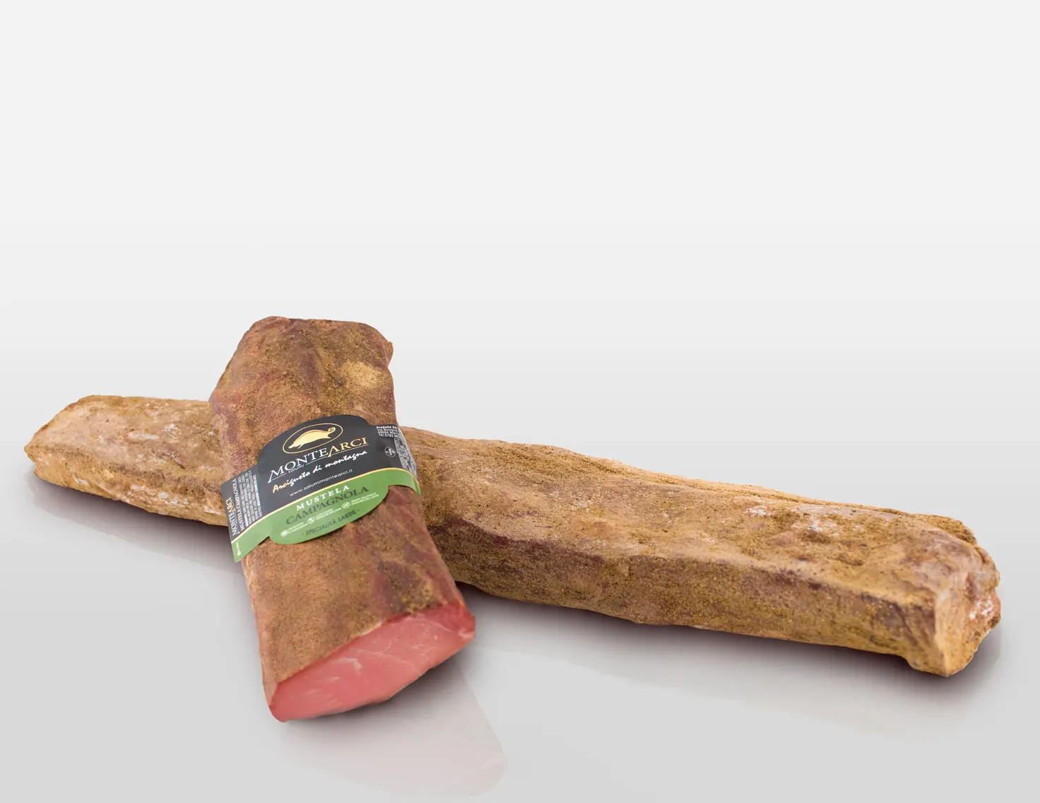 High-quality Sardinian cured PORK LOIN for importers, long-aged product flavoured with Mediterranean herbs