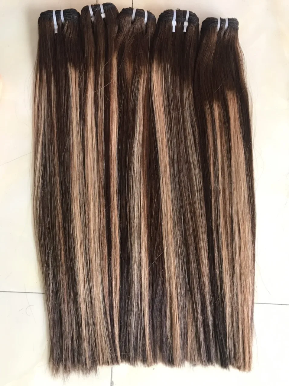  Оптовые продажи 100% человеческие волосы из Вьетнама наращивание волос цветные