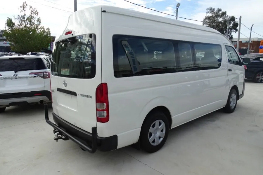 Hiace14.jpg