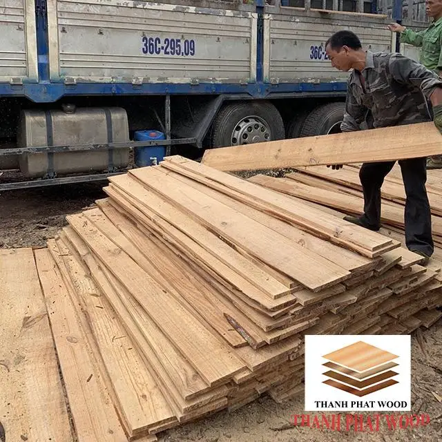 100% Natural Pine Wood Logs/ Sawn Timber/ Sawn Planks with Best Price From Vietnam Best Supplier