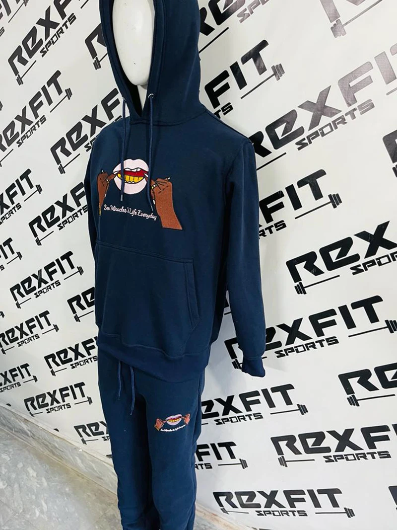 New Hot Sale Latest Fashion Design Men Tracksuits Winter Custom Made Oem Tracksuits For Men Cotton Tracksuits