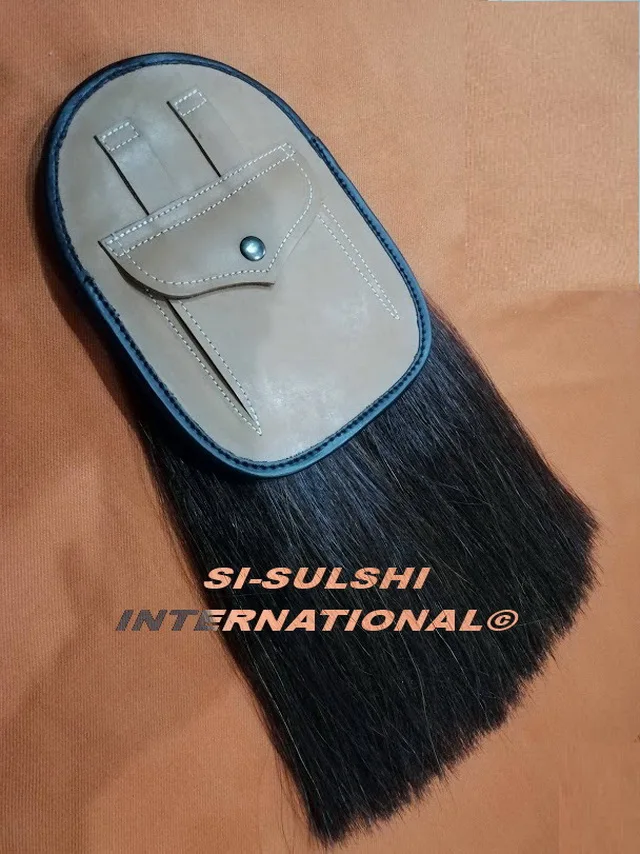 SI - WWII LONDON SCOTTISH LONG HORSE HAIR SPORRAN