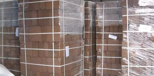  Блоки из сжатого моющегося кокосового волокна-торф цвета намного легче чем почва поэтому лучше подходит для террасы и сада