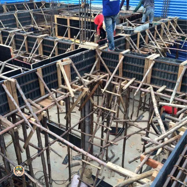 Пластиковая Опалубка 50x150 см с боковой балькой многоразовая 200 раз для бетона