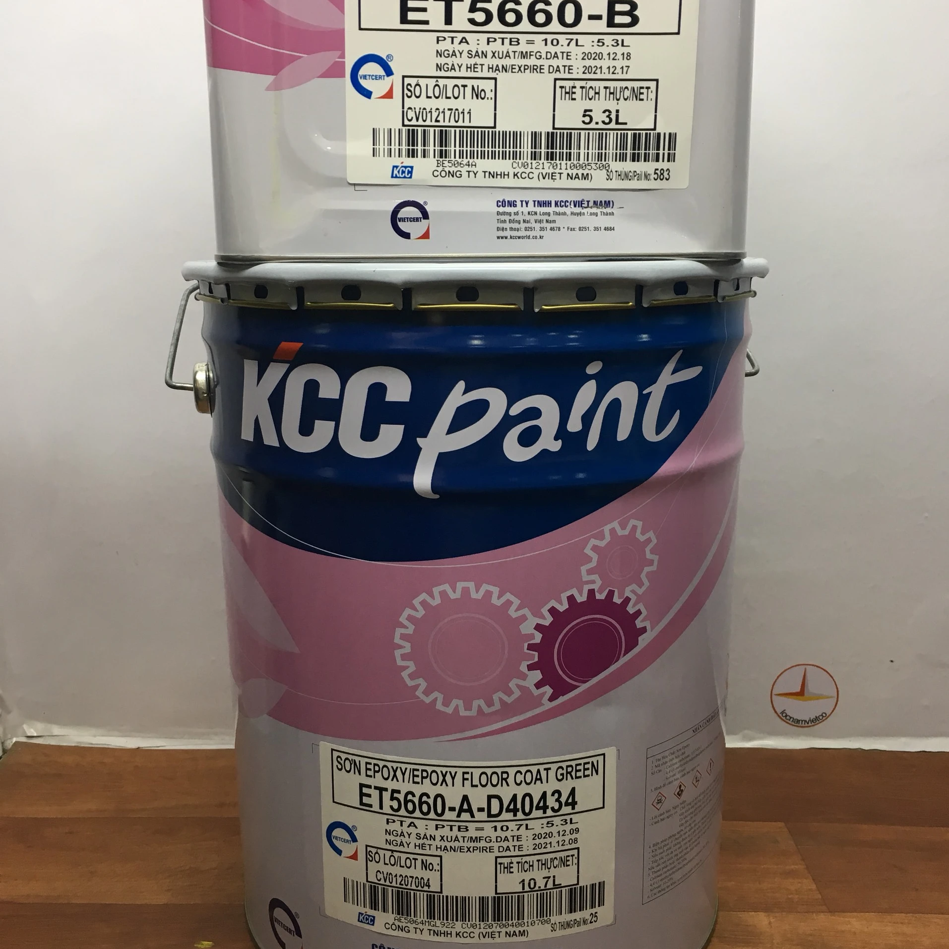 
Зеленое покрытие для пола ET5660 из эпоксидной смолы-это двухкомпонентная полимерная краска на основе эпоксидной смолы с высоким блеском 