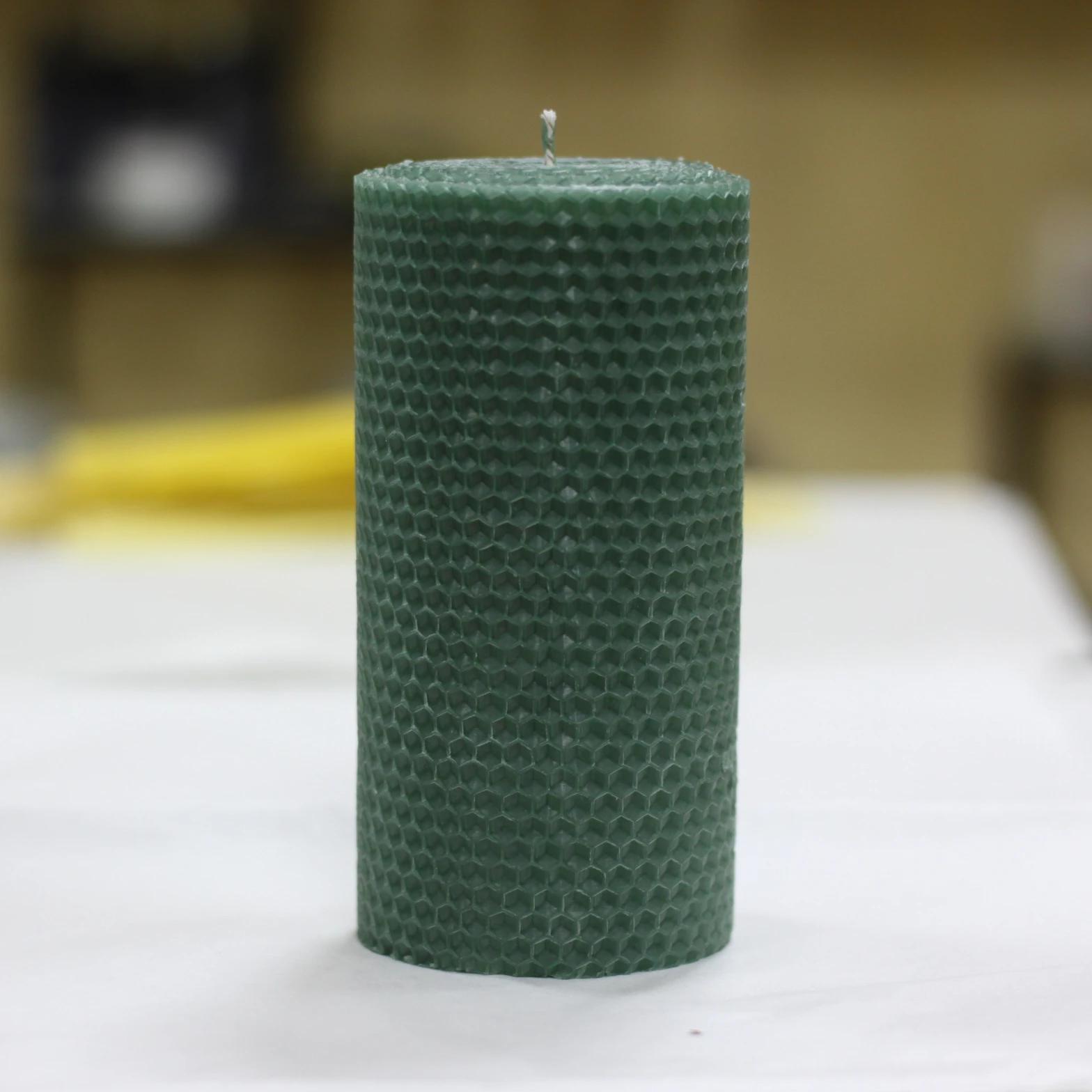 
100% Wholesale Handmade Natural Bees Wax Beeswax Pilar 