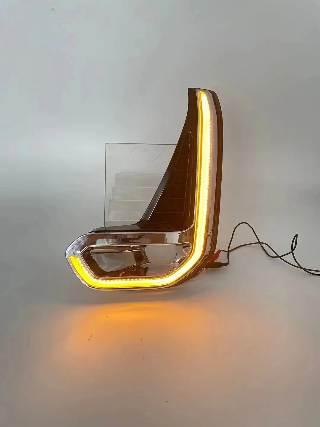 Hilux REVO drl2021 (3).jpg